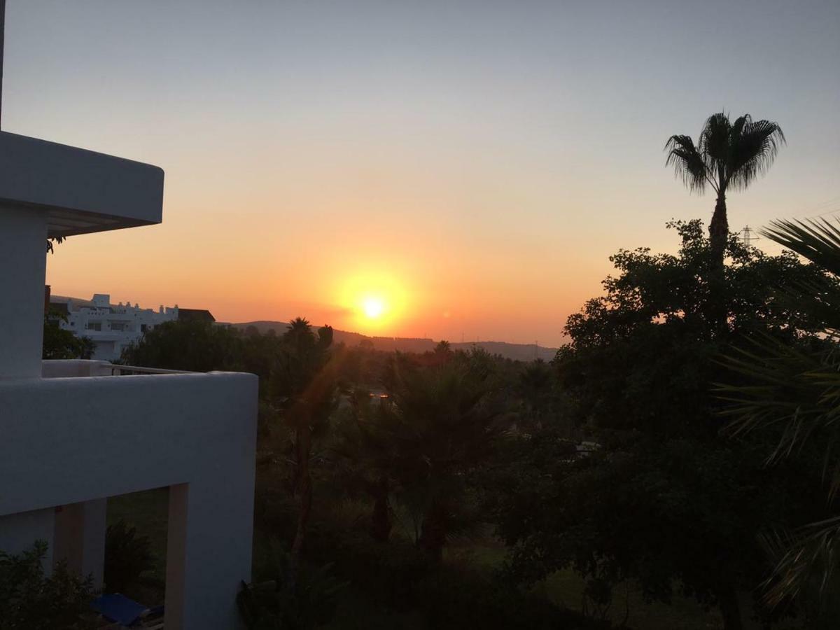 Ferienwohnung Alcazaba Lagoon Estepona Golf Exterior foto