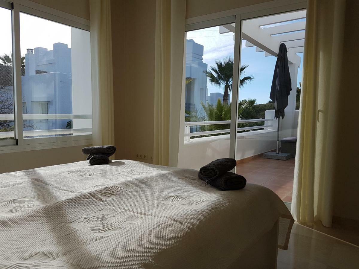 Ferienwohnung Alcazaba Lagoon Estepona Golf Exterior foto